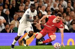 兰博竞技- 安菲尔德奇迹全场回放詹俊解说 